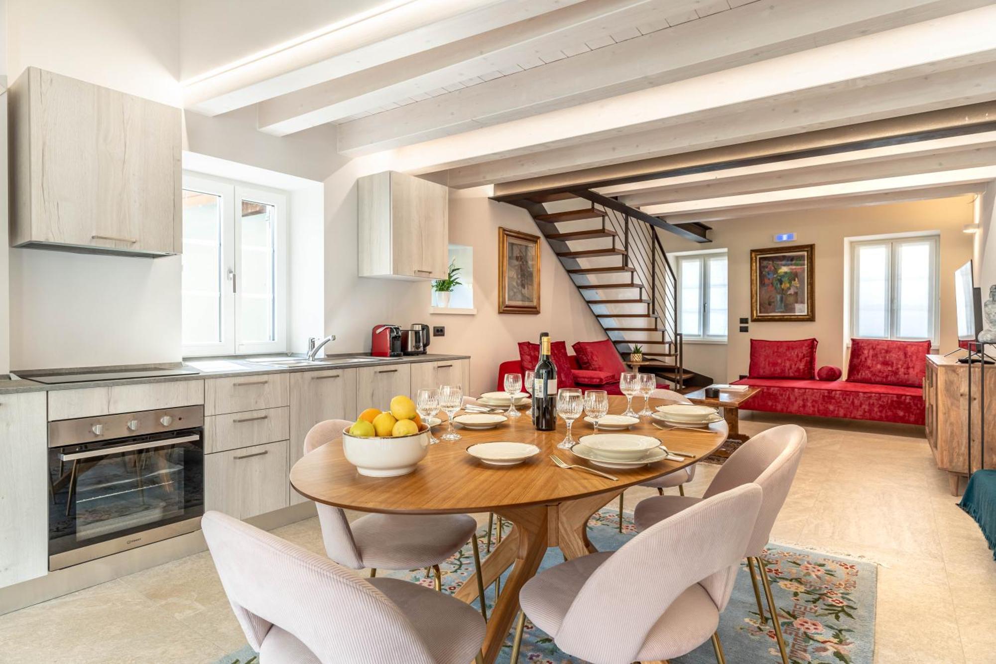 Апартаменти Luxury 2Br W/ River Castle View In Borgo Valsugana Екстер'єр фото
