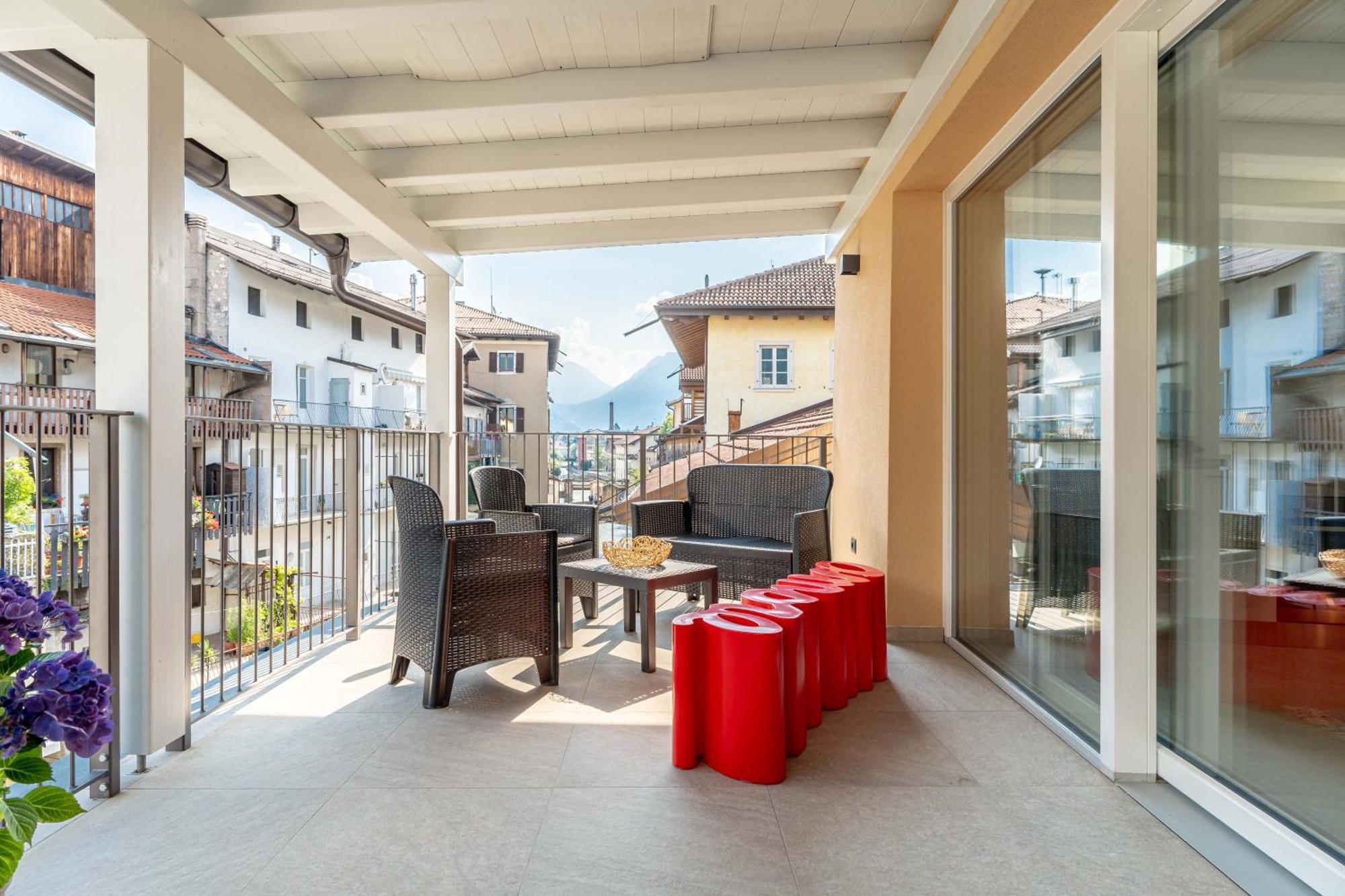 Апартаменти Luxury 2Br W/ River Castle View In Borgo Valsugana Екстер'єр фото