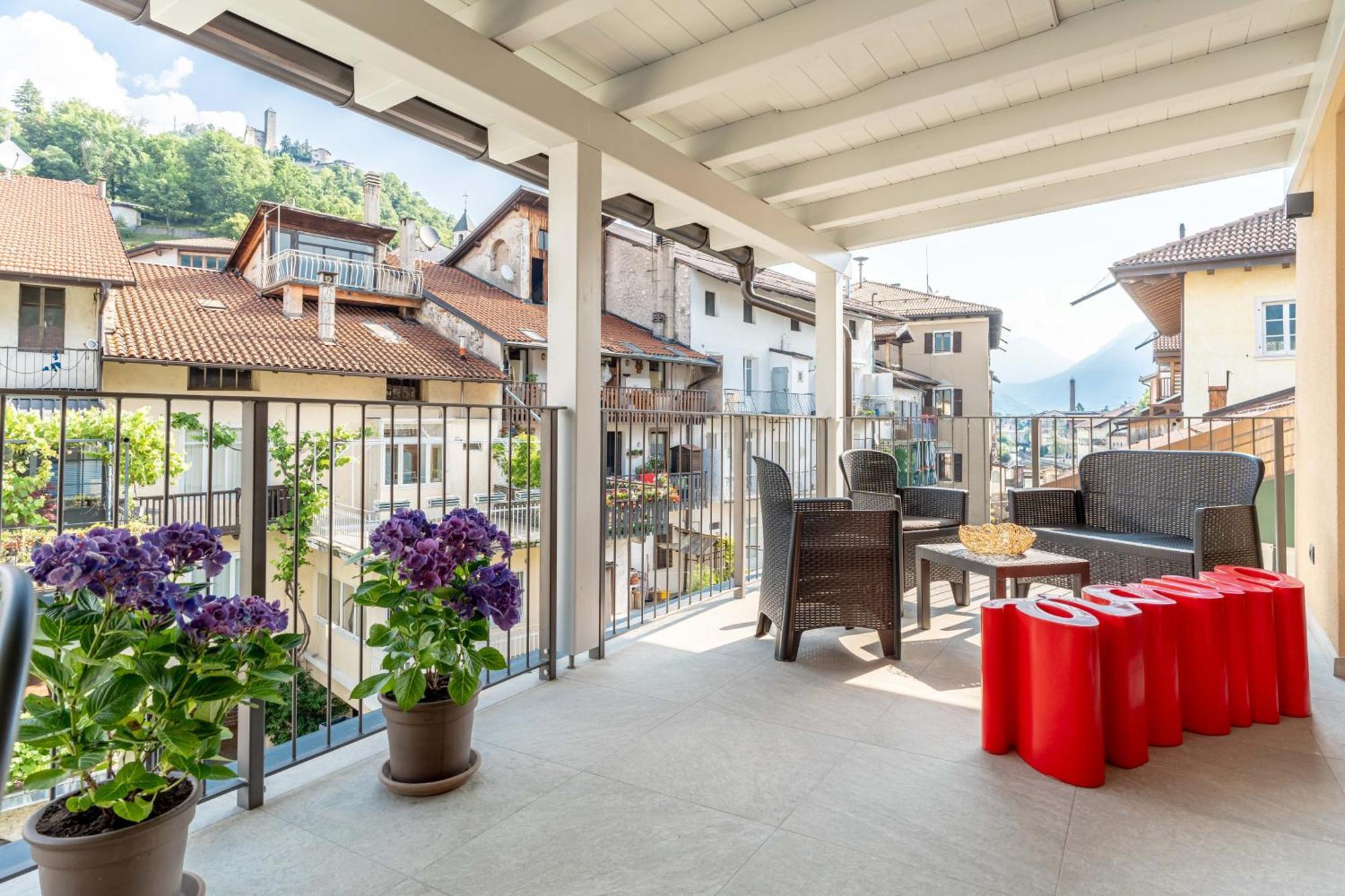 Апартаменти Luxury 2Br W/ River Castle View In Borgo Valsugana Екстер'єр фото