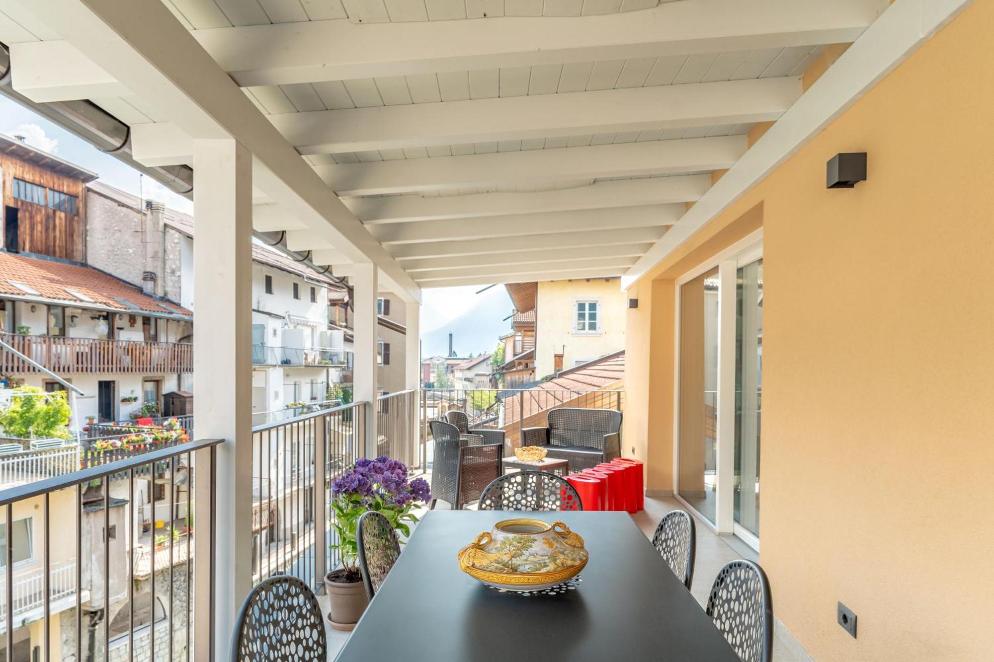 Апартаменти Luxury 2Br W/ River Castle View In Borgo Valsugana Екстер'єр фото